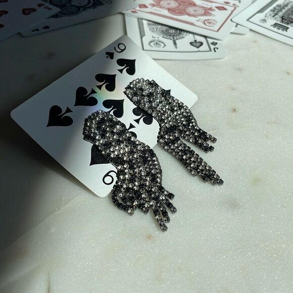 ♥️ Garavani style crystal pendant earrings, clear gunmetal black contrast dangle - Picture 14 of 16